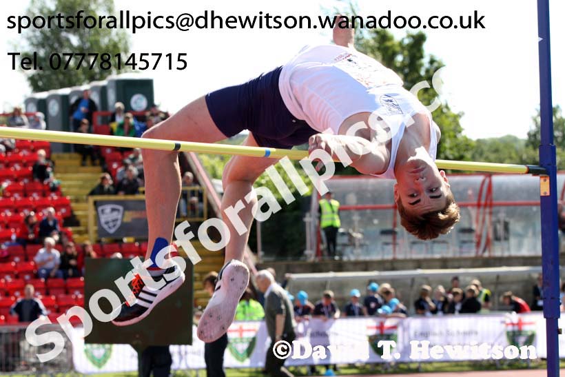 Inter boys high jump, English Schools Track and Field. Photo: David T. Hewitson/Sports for All Pics